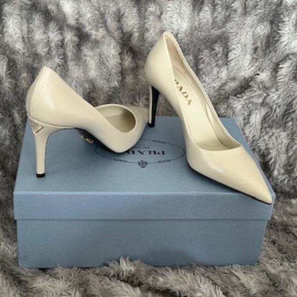 GORGEOUS PRADA LOGO SAFFIANO LEATHER PUMPS HEELS SHOES 36 - Picture 6 of 13